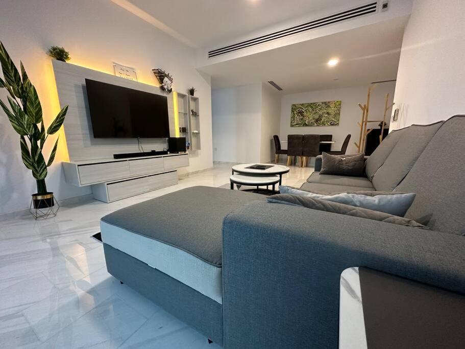 Eaton Residences Pangsapuri *